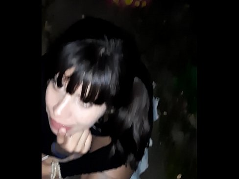 ❤️ रस्त्यावर कँडीच्या बदल्यात लिंग सुजले ❤️ गुदद्वारासंबंधीचा अश्लील ❌